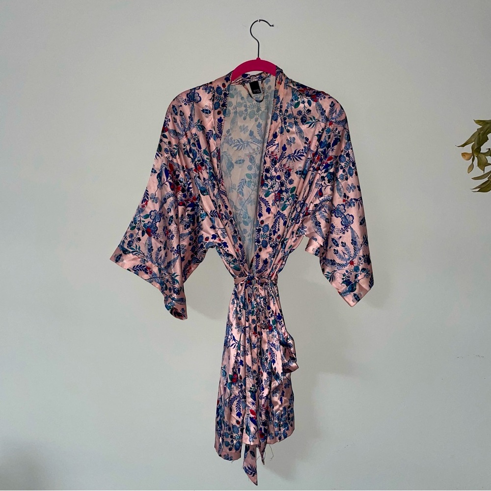 VS Satin Robe